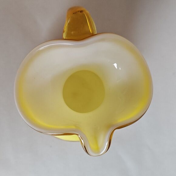 Vintage Fenton Layered Lemon Yellow White Creamer Pitcher Art Glass‎ 4" - Picture 9 of 9